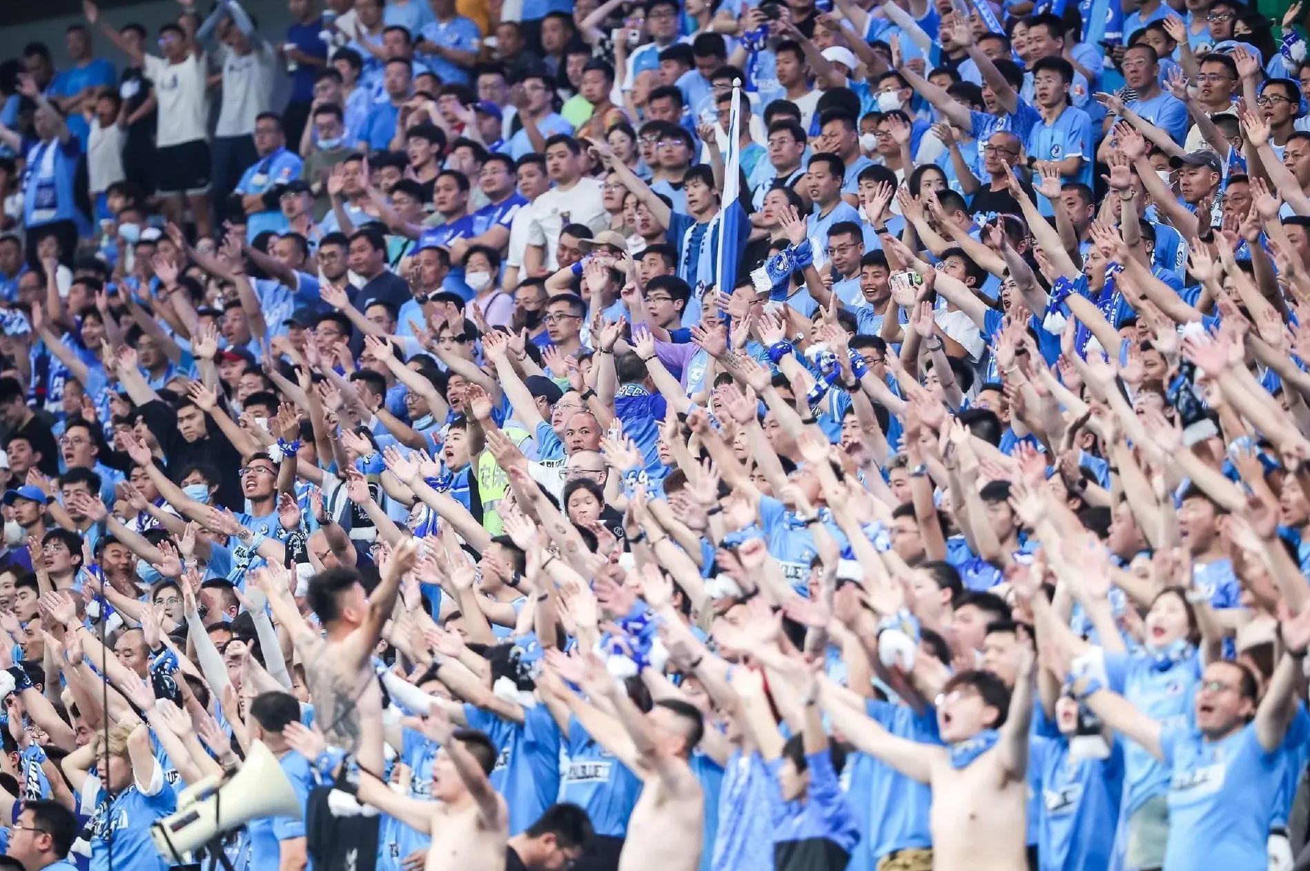 关于比赛中发生的重要瞬间成为球迷热议的焦点的信息