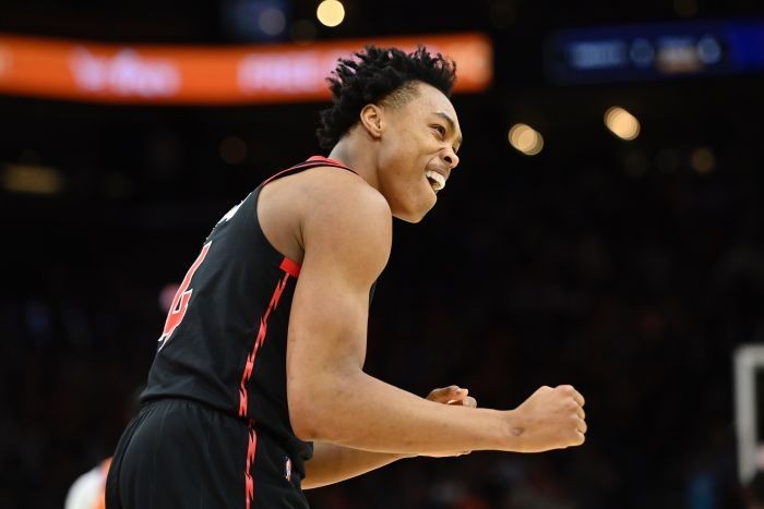 包含猛龙主帅训话全队，力争季后赛取得突破的词条