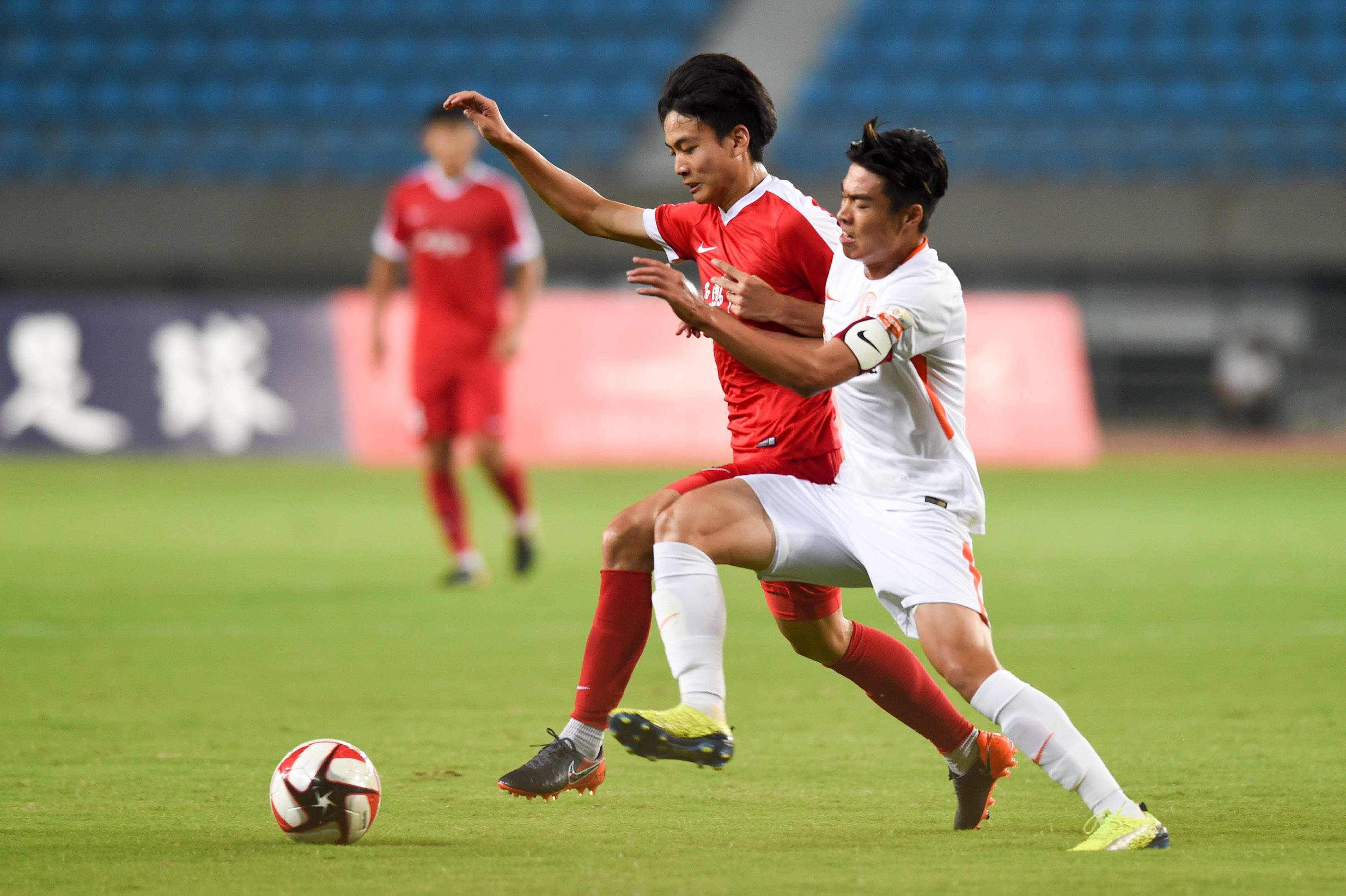 爱游戏地址-关于亚洲足球赛事的激动人心瞬间的信息