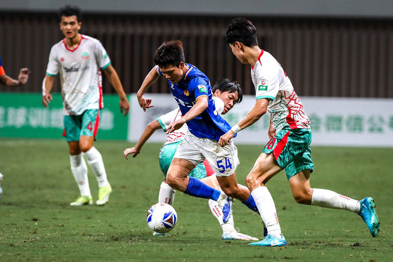 爱游戏网页版-球员们在比赛中展现出了顽强的意志力