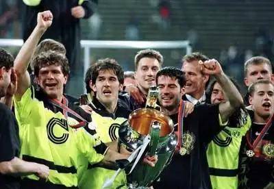 爱游戏新闻-尤文图斯战胜对手，取得欧冠小组头名的简单介绍