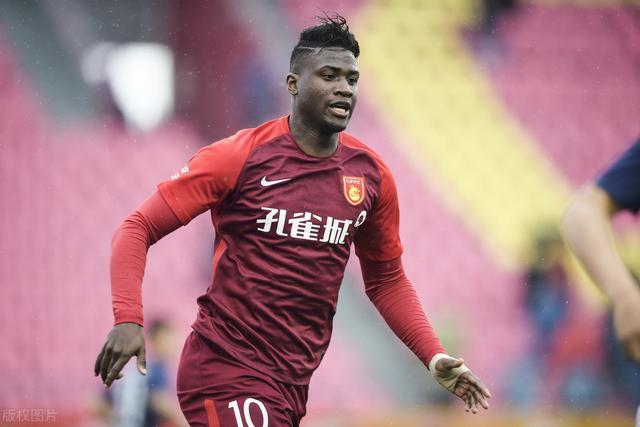 包含河北华夏幸福外援状态火爆，助力球队跻身前列的词条