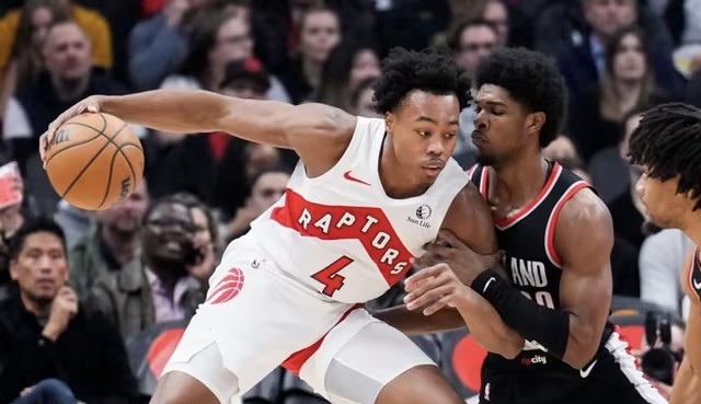 猛龙取胜开拓者领先西部