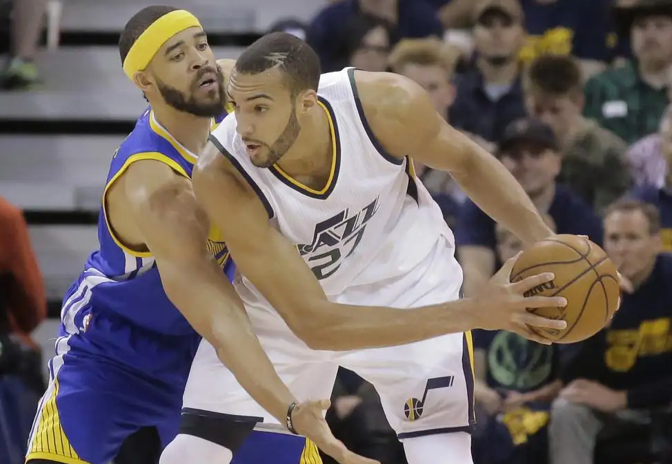 爵士外线射手失速，战绩下滑季后赛资格岌岌可危